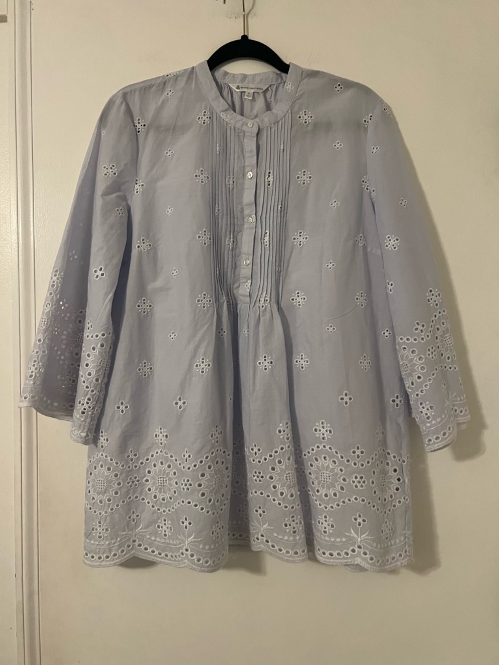 Brooks Brothers Light Blue Eyelet Pintuck Tunic Top size XL (Z129)